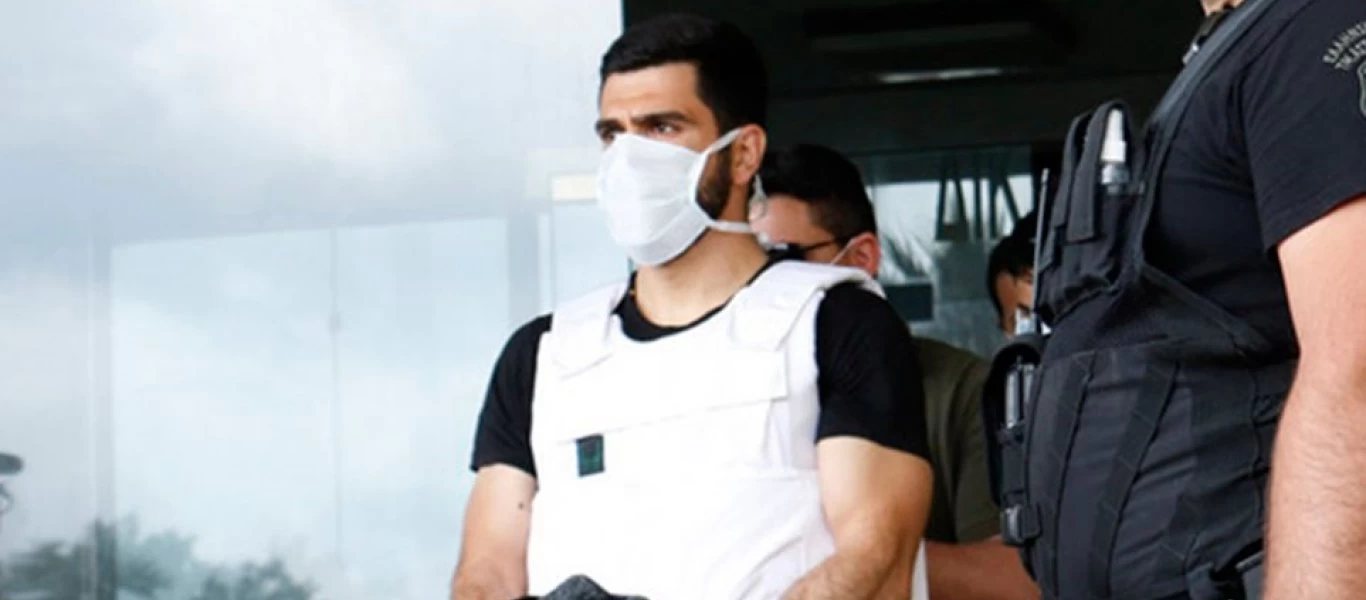 Δικηγόρος Μ.Καλομοίρη: «Το όπλο που έδωσε η οικογένεια Ξυλούρη δεν ήταν το ίδιο με του φονικού»